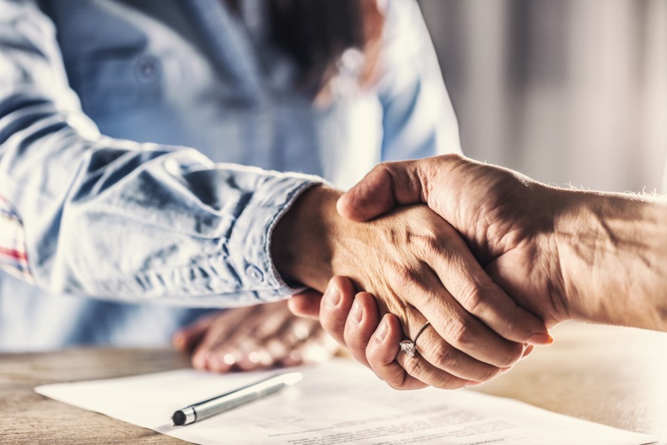 contract-stock-image