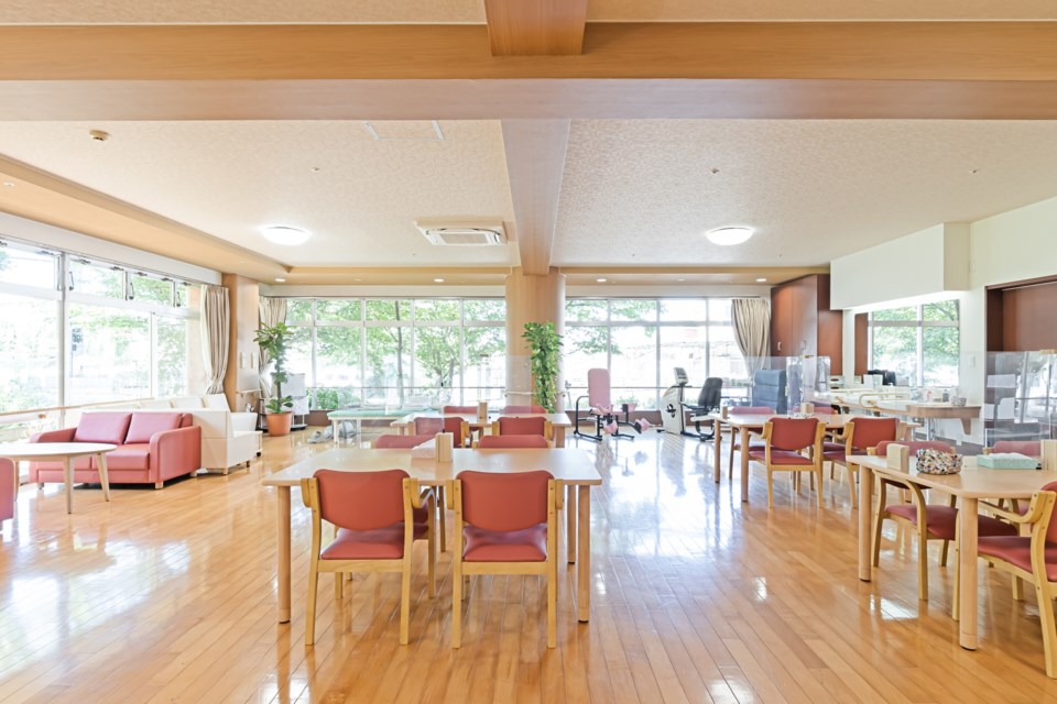 Long term care facility cafeteria