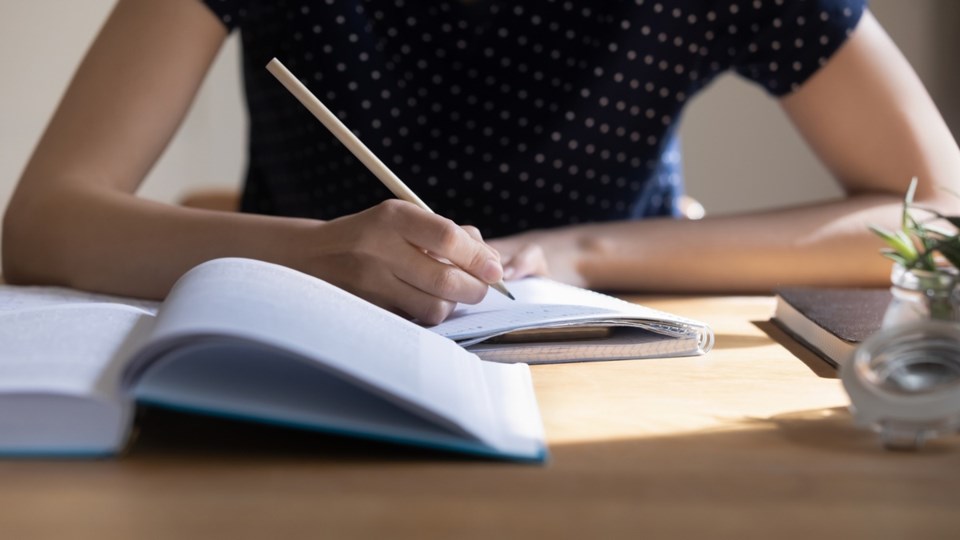 tutoring-desk