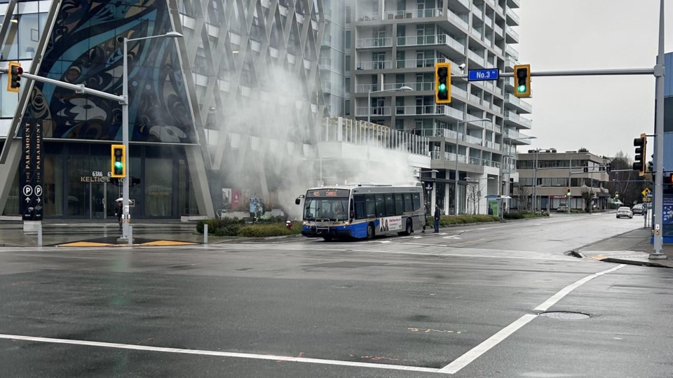 richmond-bus-smoking