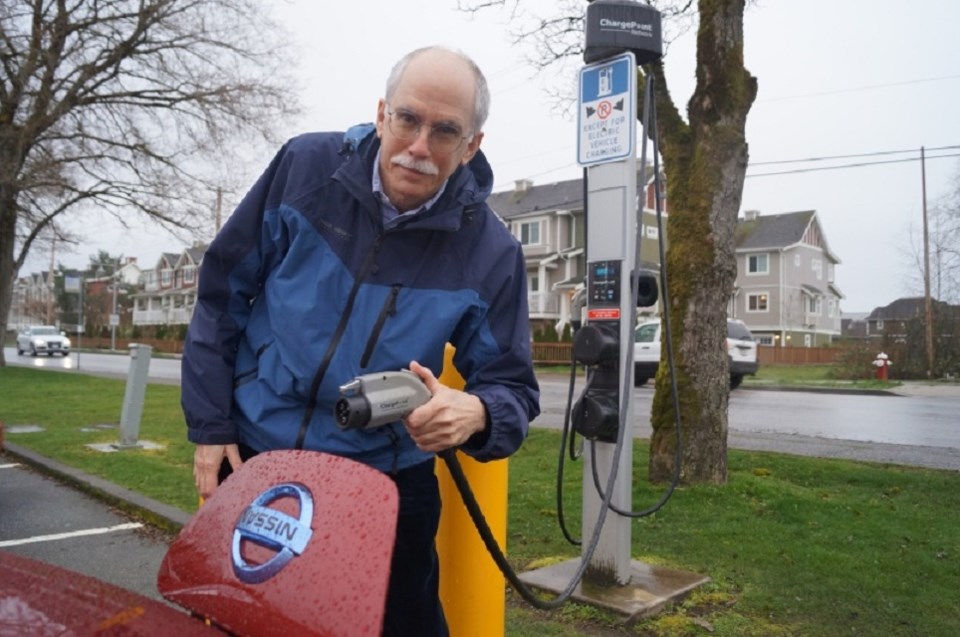 roston-ev-charger