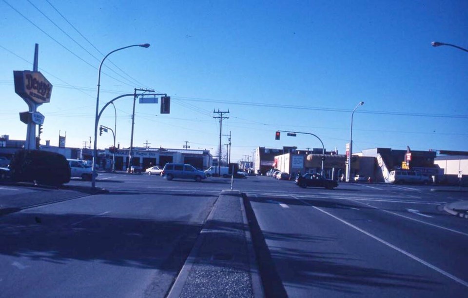 web1_08memorylane-lansdowne-