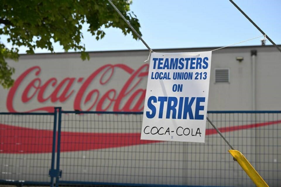 web1_web1_coke-canada-strike_2