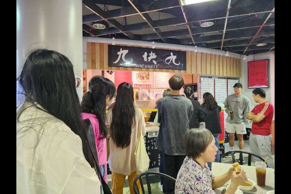 Hot dry noodles, an iconic breakfast dish in Wuhan, China, is making a splash in Richmond. Daisy Xiong photo 