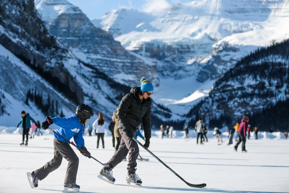 20210116 Lake Louise Skating 0065