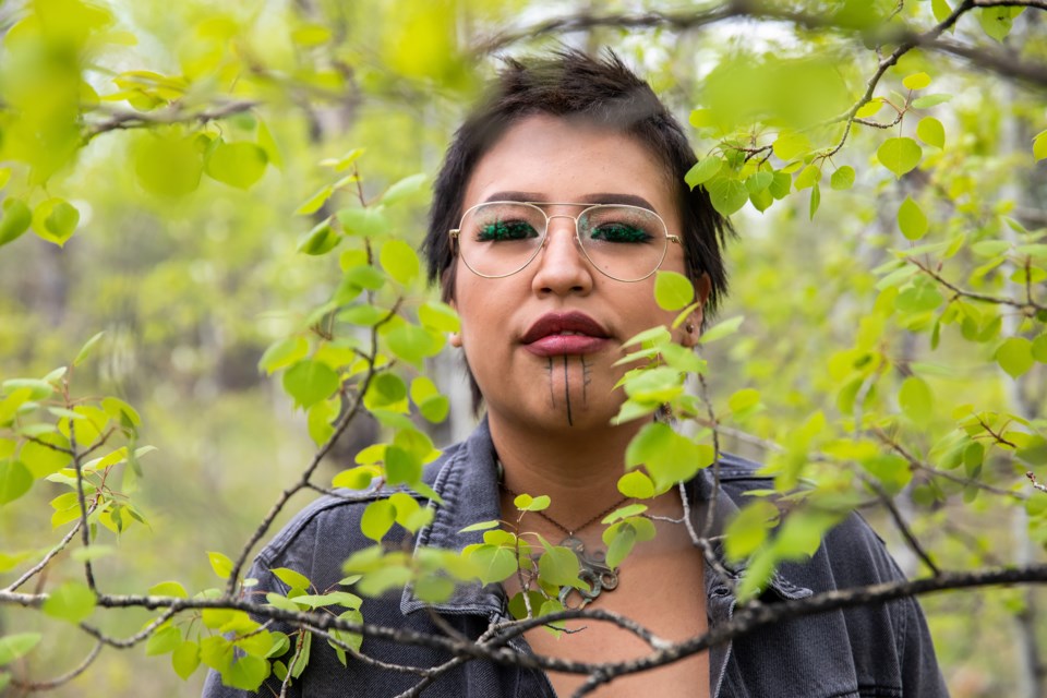 Cheyenne Ozînjâ θîhâ (Bearspaw) of the Stoney Nakoda First Nation is an Indigenous tattoo artist who is inspired by the nature she grew up around. EVAN BUHLER RMO PHOTO