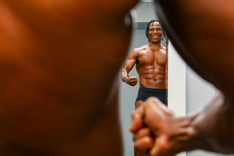 Bodybuilder Andy Mabidi poses for a portrait in Canmore on Tuesday (Nov. 16). EVAN BUHLER RMO PHOTO