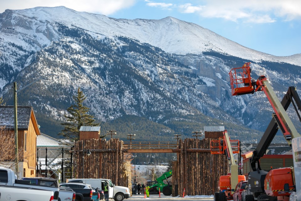 The film crew from the HBO show, The Last of Us, works on Main Street in Canmore on Saturday (Nov. 20). EVAN BUHLER RMO PHOTO