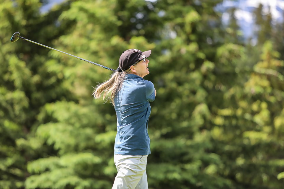Kelly Smith tees off at the 2022 Alberta Ladies Amateur Championship at the Canmore Golf and Curling Club in Canmore on Tuesday (July 5). JUNGMIN HAM RMO PHOTO