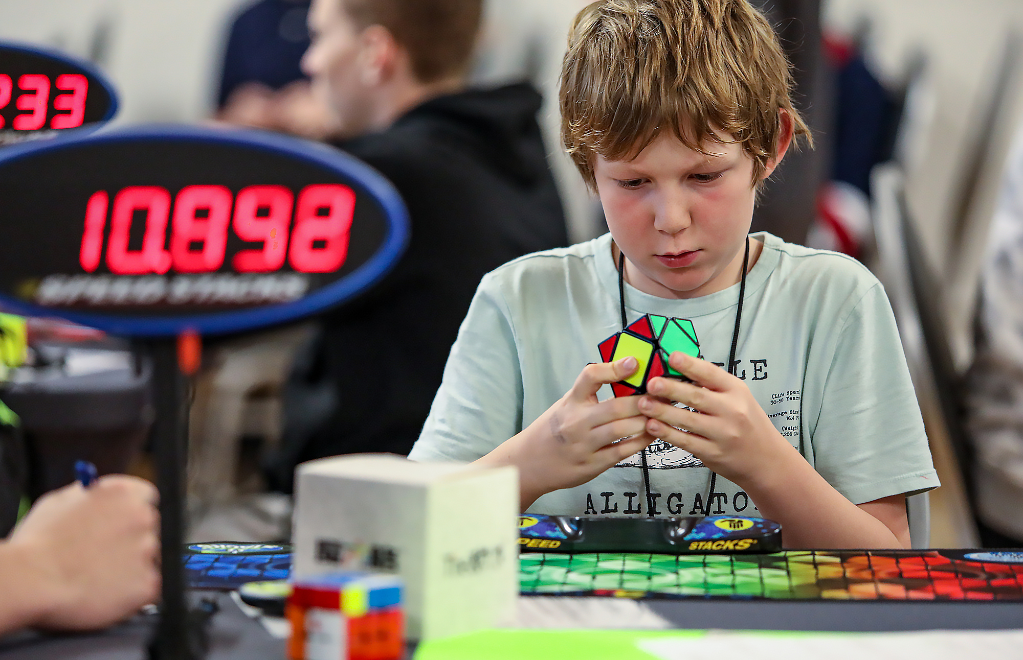 Speed fuels Tucson Rubik's Cube competition