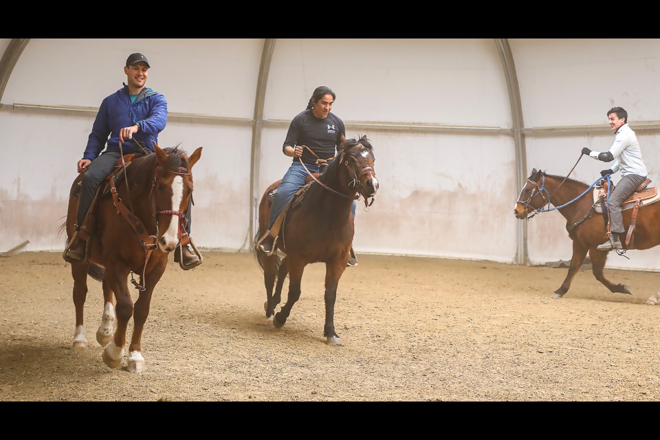 Students at the Indigenous-led Stunt Nations workshop learn how to ride a horse properly at Chiniki Ranch in Îyârhe Nakoda First Nation on Tuesday (March 28). JUNGMIN HAM RMO PHOTO 