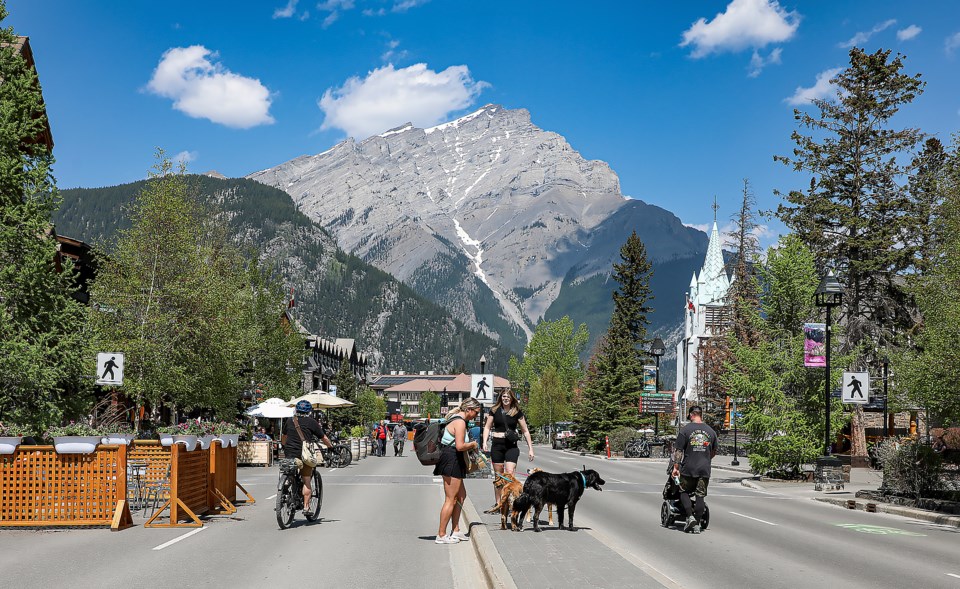 20230519-pedestrian-zone-reopen-banff-avenue-jh-0001