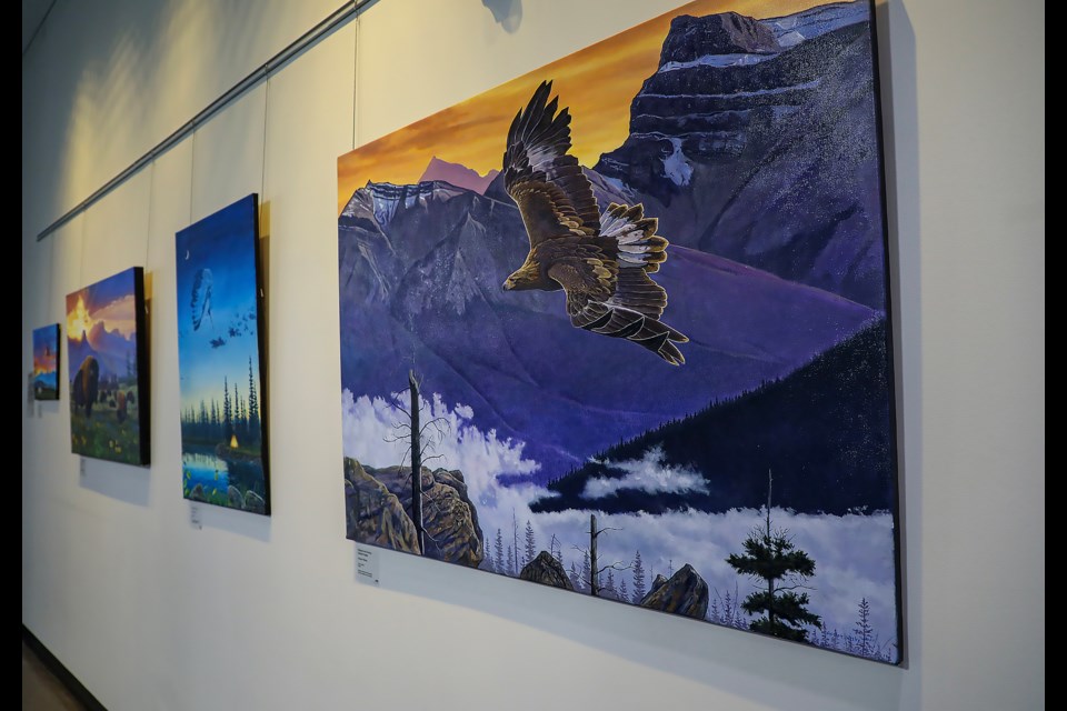 Gordon Wesley's "Respect and Honour (Golden Eagle)" at Three Sisters Gallery. JUNGMIN HAM RMO PHOTO
