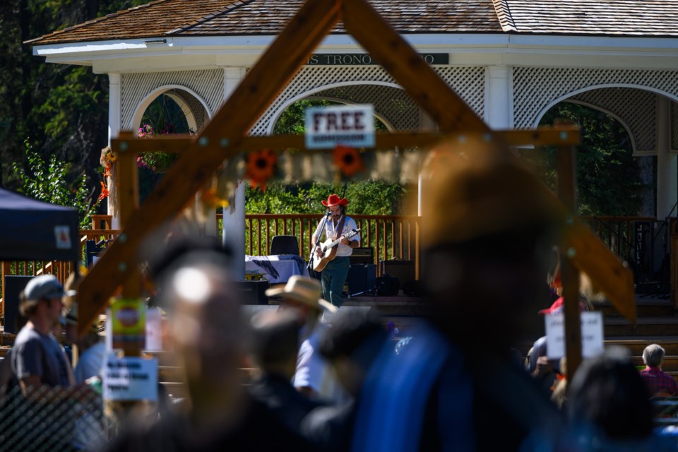 Banff's Arn Smit performs on stage for Harvest Fest in Banff on Sunday (Sept. 10). Harvest Fest featured a market, food, beer, and live entertainment for two days. MATTHEW THOMPSON RMO PHOTO