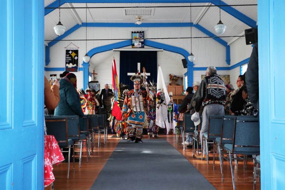 Dancers, Stoney members and dignitaries close the Remembrance Day and Indigenous Veterans Day celebration at the Morley United Church in Mînî Thnî Saturday (Nov. 11). 

JESSICA LEE RMO PHOTO