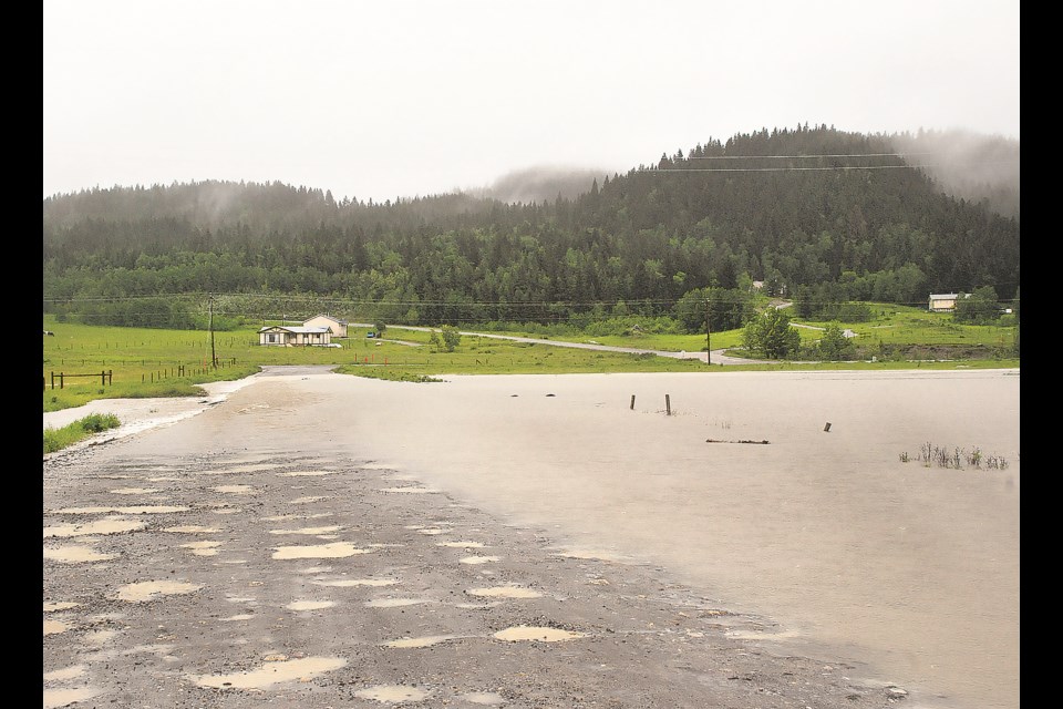 Flooding in Mînî Thnî on Îyârhe Nakoda First Nation June 20, 2013. 

RMO FILE PHOTO