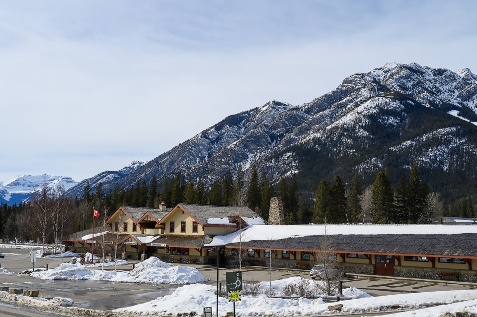 20240314-banff-train-station-mt-0017