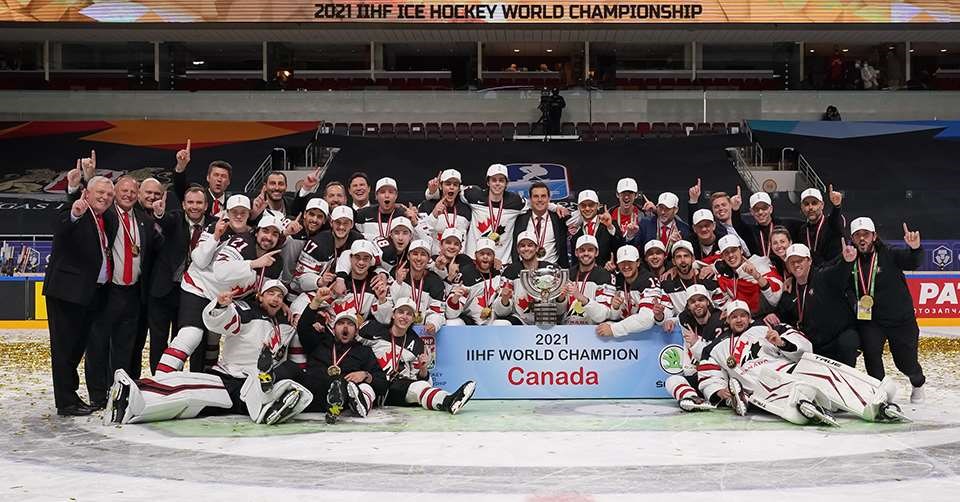 Canada celebrates its gold medal win at the 2021 Men's World Hockey Championship. Andre Ringuette/HHOF-IIHF Images
