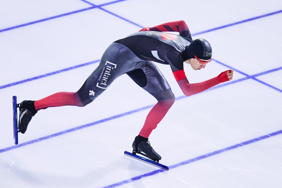 Canmore's Connor Howe gives it his all in the 1,500-metre race at the 2022 ISU World Cup Speed Skating on Sunday (Nov. 20) in Heerenveen, Netherlands. ISU SPEED SKATING PHOTO