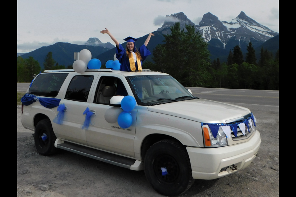 OLS student Jenna Murphy celebrates a unique high school graduation this year amid the COVID-19 pandemic. The 18-year-old is also celebrating winning a $100,000 Schulich Leader Scholarship in relation to STEM studies – science, technology, engineering and math.
PHOTO SUBMITTED