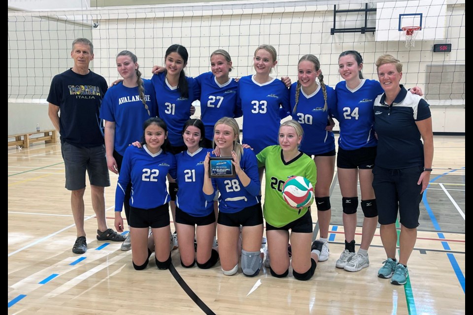 The 2023-24 OLS Avalanche senior girls volleyball team won gold at its home tournament on Saturday (Sept. 16) in Canmore. JORDAN SMALL RMO PHOTO