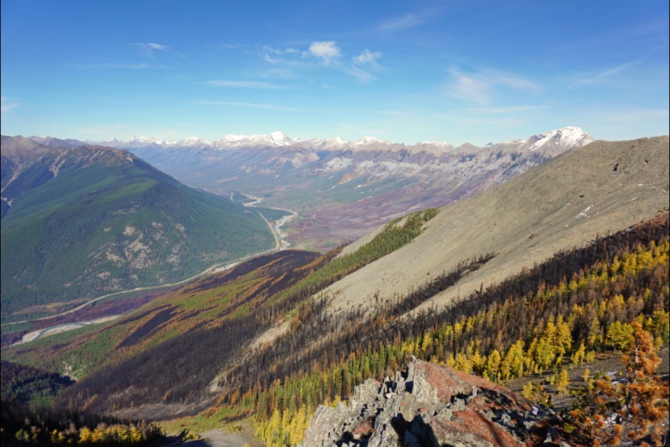 With the extreme fire behaviour in the first few days of the 2017 Verdant Creek wildfire, it was not safe for crews to be on the ground, so helicopters were sent to bucket the fire in strategic locations until conditions improved. PARKS CANADA PHOTO