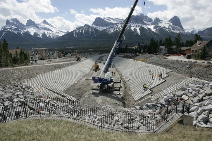 Short-term mitigation is installed in Cougar Creek in 2014.