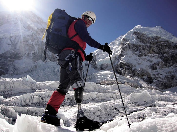 A Colombian climber tests the bounds of physical endurance as he heads up Mount Everest in Dianne Whelan’s film 40 Days At Base Camp.