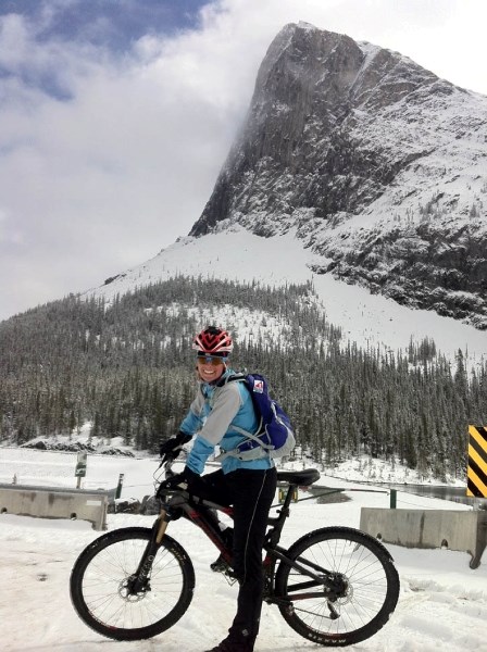 Liza Pye braves snow for a training ride on the Spray Road above Canmore prior to Team Tecnu Extreme Adventure Racing’s victory in Costa Rica.