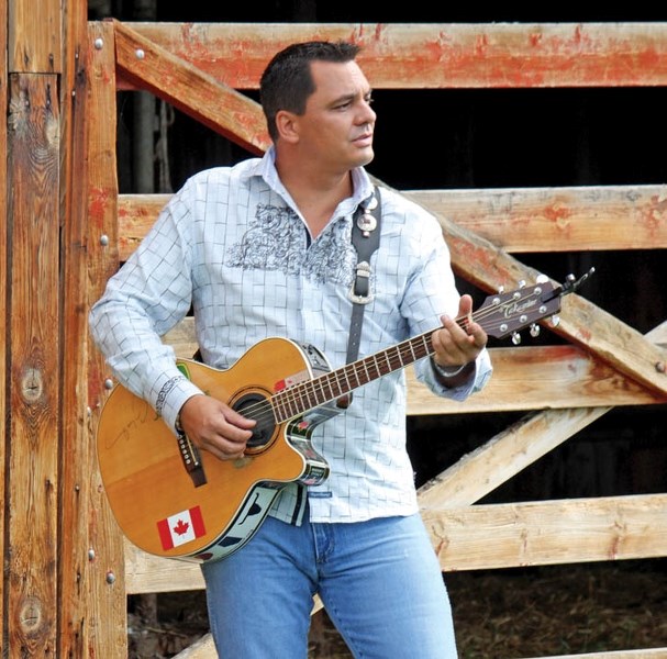 Mark Lorenz plays country rock at Wild Bill’s Friday and Saturday (Dec. 20-22).