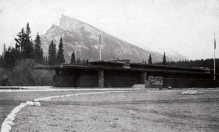 The historic Frank Lloyd Wright pavilion that existed in Banff at the turn of the 20th century.