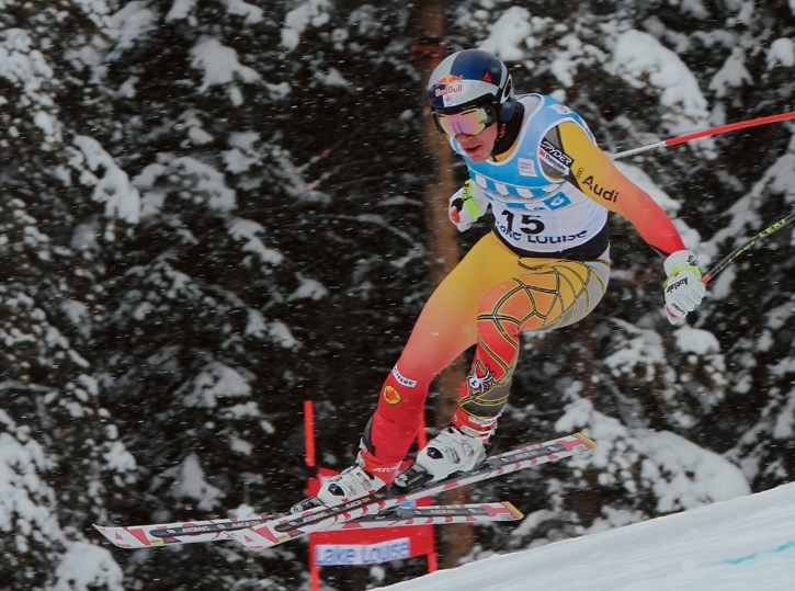 Erik Guay will represent Canada at Lake Louise.