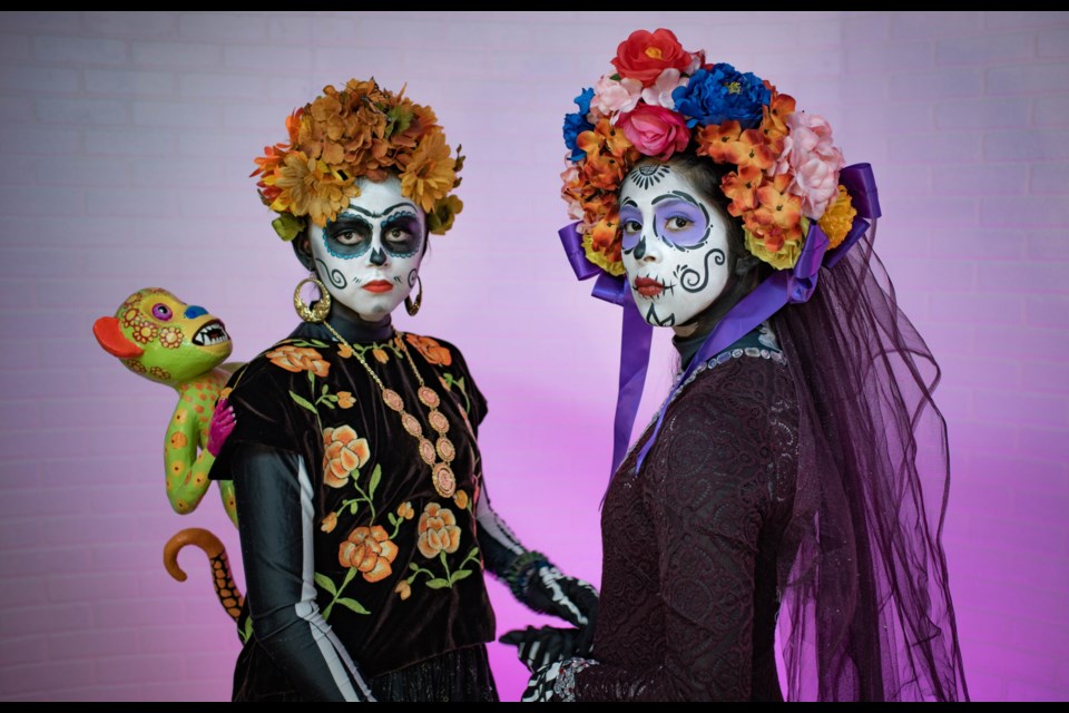Las catrinas llegan a Redwood City para el Día de los Muertos Redwood