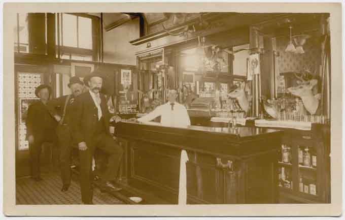alhambra-bar-lhr