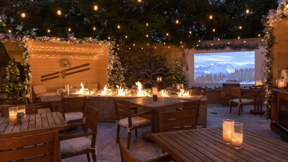 arts-holidayguide-apresfourseasons