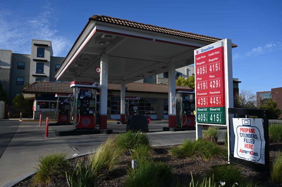 BCN-20210402-GASPRICES-06