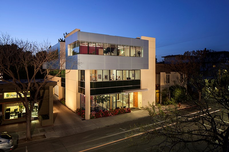 front-of-bldg-1-web
