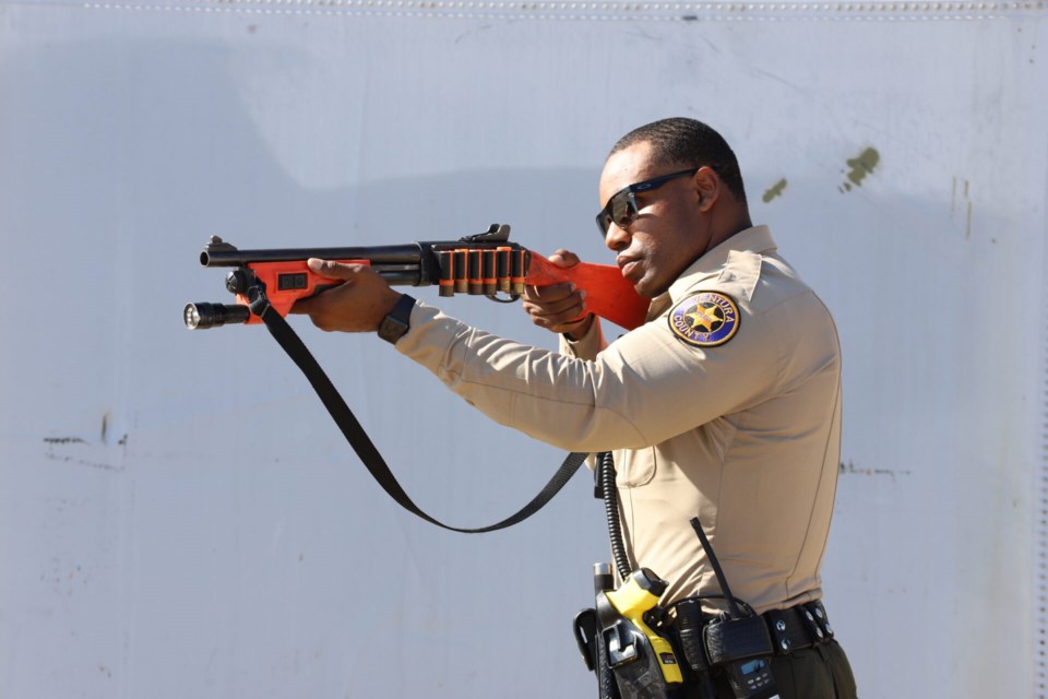 less-lethal-launcher-venturacountysheriff-bean-bag-shotgun