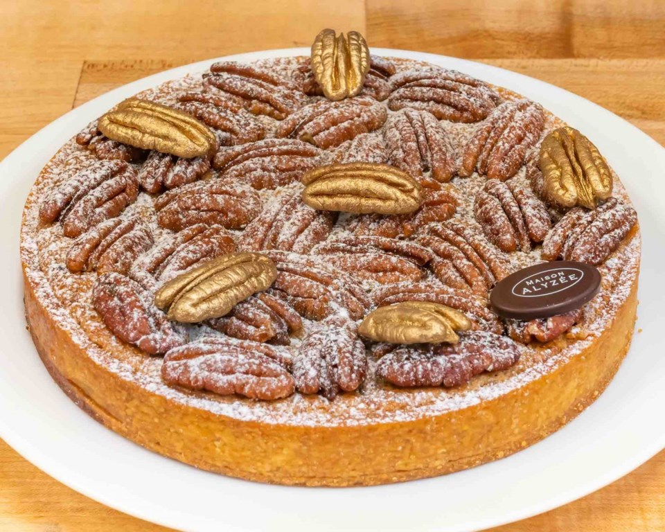 maisonalyzeemountainview_thanksgivingpecanpie_web-1536x1229