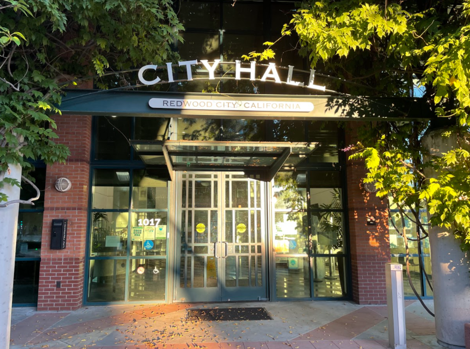 redwood-city-hall