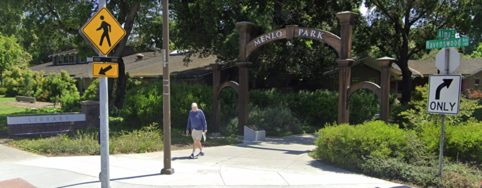 replica-of-gate-google-maps