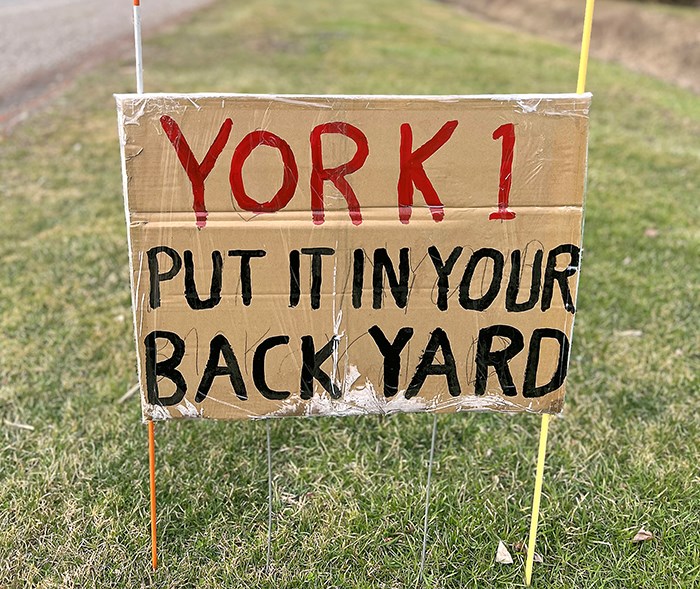 0321york1landfilltrash1web