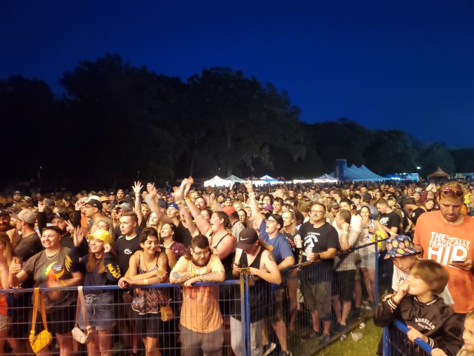 rmf-crowd2