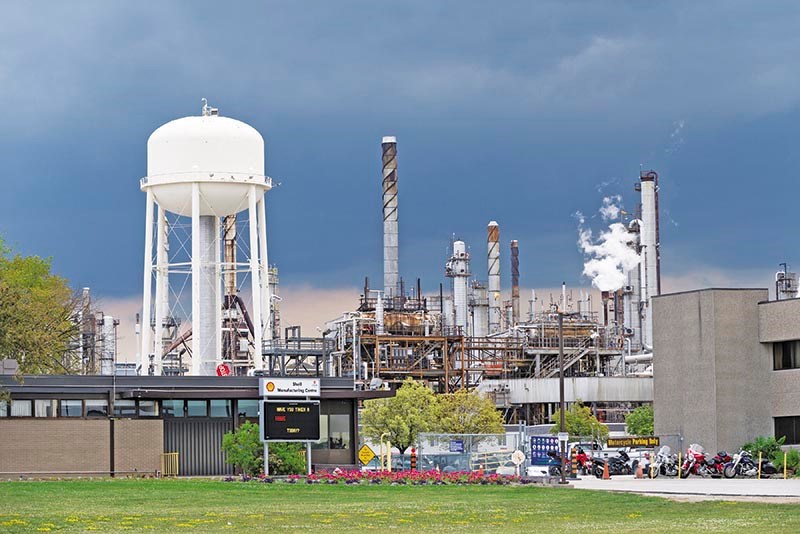 The Shell Canada oil refinery at Corunna.Glenn Ogilvie