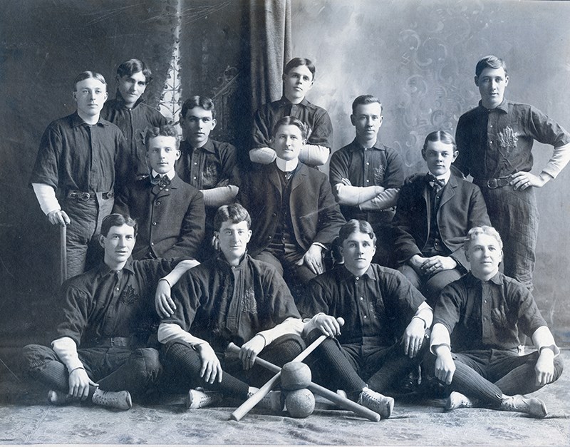 2Lambton County Archives 9JA-D Baseball (Sarnia Indoor Base Ball Club 1902)