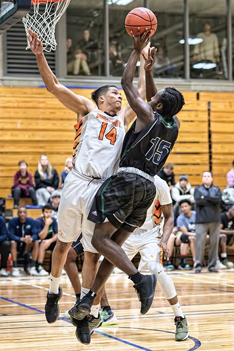 2018-01-14 OCAA Lambton College vs Mohawk &#8211; LC Won