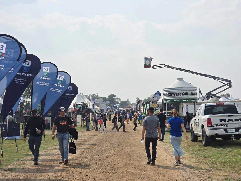 2025-ag-in-motion-crowd-photo