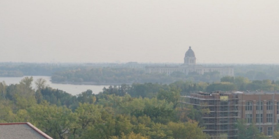 SMOKE Regina (F)
