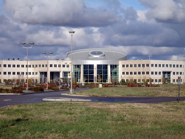 640px-terrace_building_university_of_regina