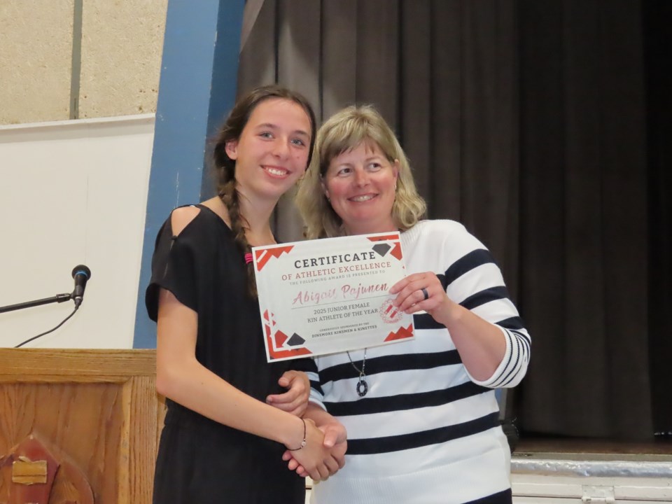 dinsmoreawardsjuniorfemaleathlete